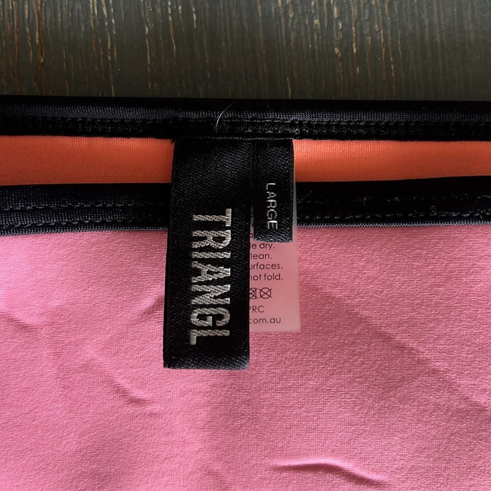 Triangl Bottom. - Picture 2 of 4